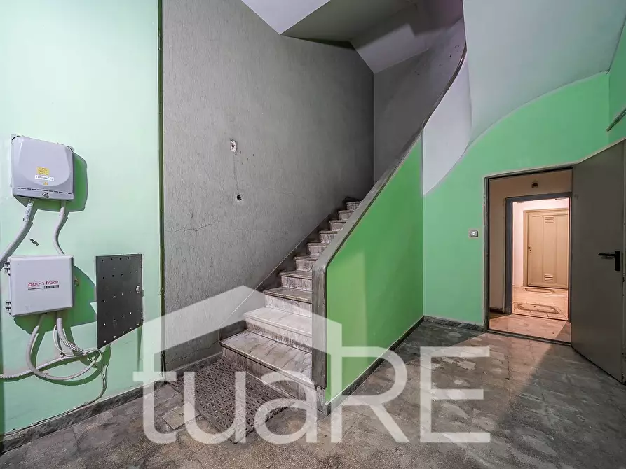 Immagine 8 di Magazzino in vendita  in Via Giovanni Aldini a Roma