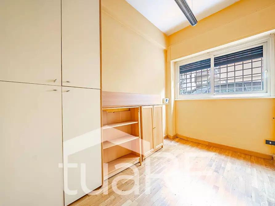 Immagine 6 di Appartamento in vendita  in Via Luigi Bodio a Roma