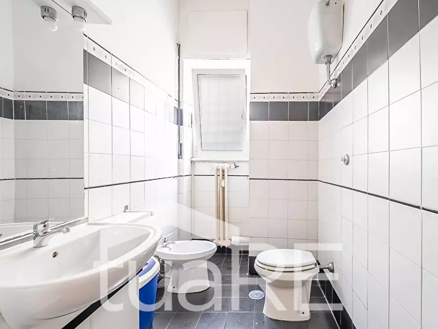 Immagine 15 di Appartamento in vendita  in Via Luigi Bodio a Roma