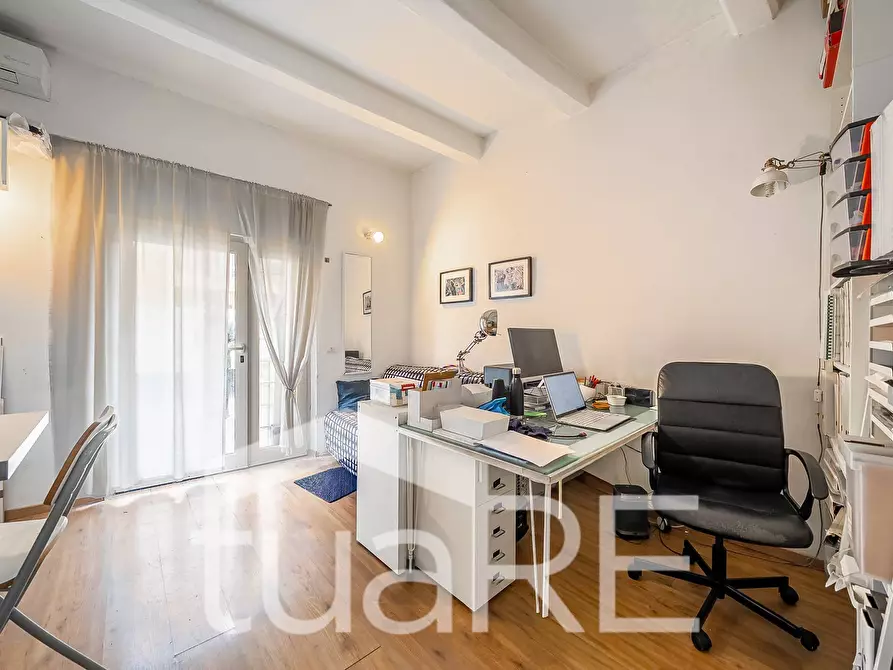 Immagine 3 di Negozio in vendita  in Via Ezio Sciamanna a Roma