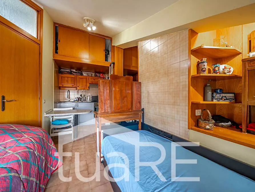 Immagine 8 di Appartamento in vendita  in Via Delle Vigne a Roma