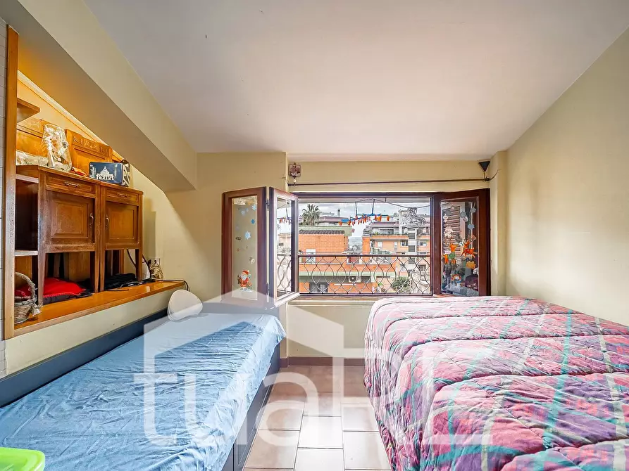 Immagine 15 di Appartamento in vendita  in Via Delle Vigne a Roma