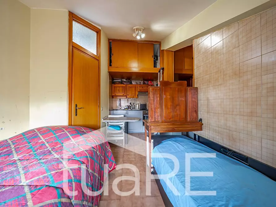 Immagine 16 di Appartamento in vendita  in Via Delle Vigne a Roma