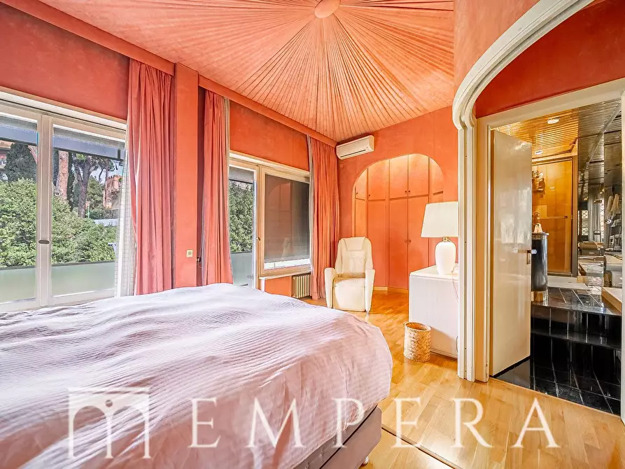 Immagine 12 di Appartamento in vendita  in Via Nemea a Roma