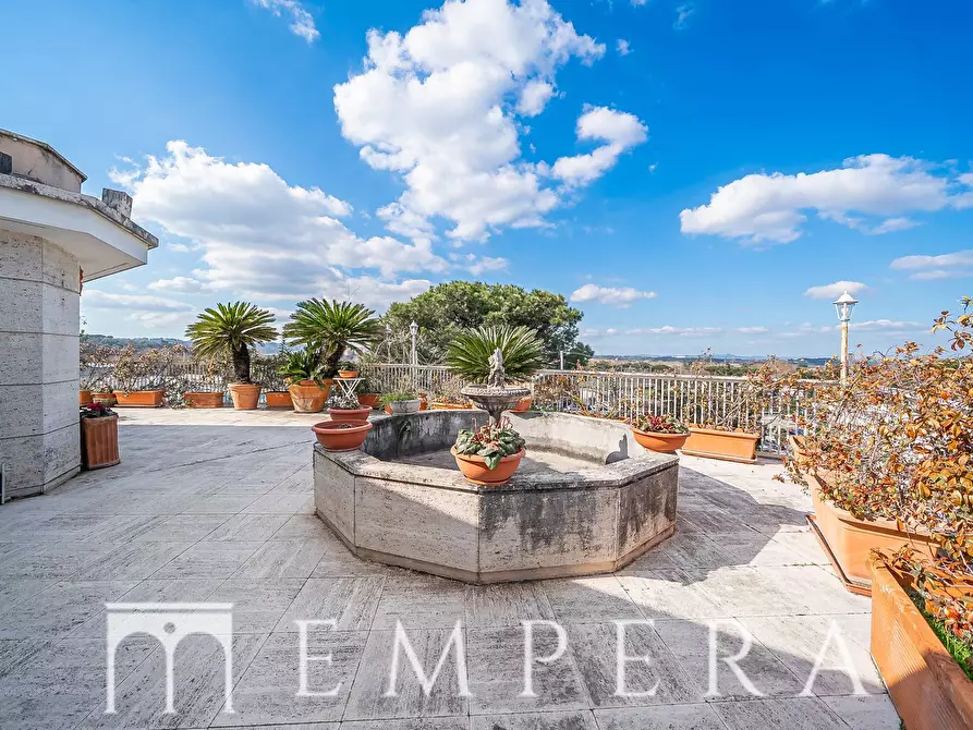 Immagine 3 di Attico in vendita  in Via Giacinta Pezzana a Roma