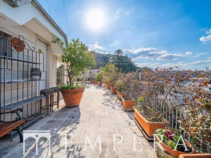 Immagine 5 di Attico in vendita  in Via Giacinta Pezzana a Roma