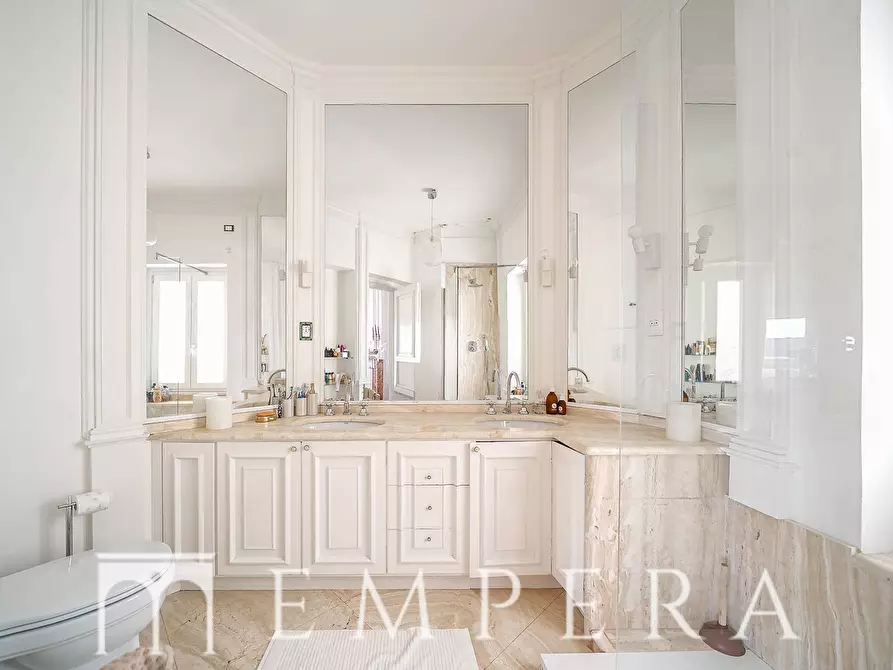 Immagine 10 di Attico in vendita  in Via Giacinta Pezzana a Roma