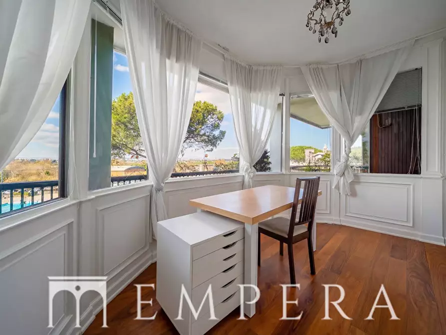 Immagine 25 di Attico in vendita  in Via Giacinta Pezzana a Roma