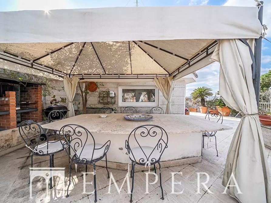 Immagine 26 di Attico in vendita  in Via Giacinta Pezzana a Roma