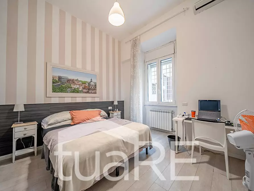 Immagine 7 di Appartamento in vendita  in Via Cairoli a Roma