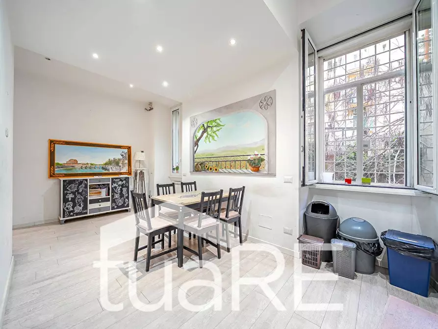 Immagine 9 di Appartamento in vendita  in Via Cairoli a Roma