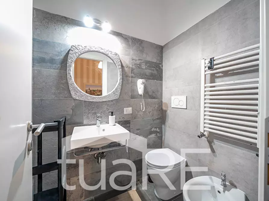 Immagine 14 di Appartamento in vendita  in Via Cairoli a Roma