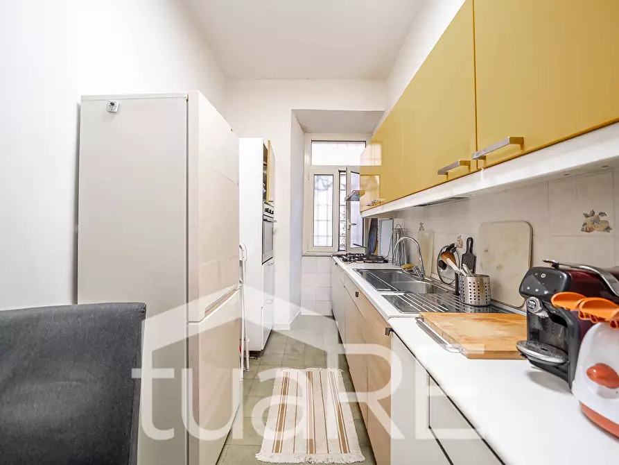 Immagine 6 di Appartamento in vendita  in Viale Del Vignola a Roma