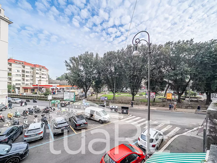 Immagine 10 di Appartamento in vendita  in Viale Del Vignola a Roma