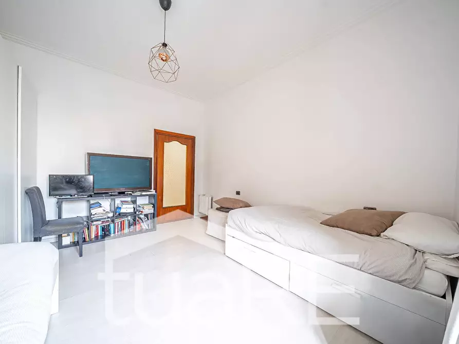 Immagine 15 di Appartamento in vendita  in Viale Del Vignola a Roma