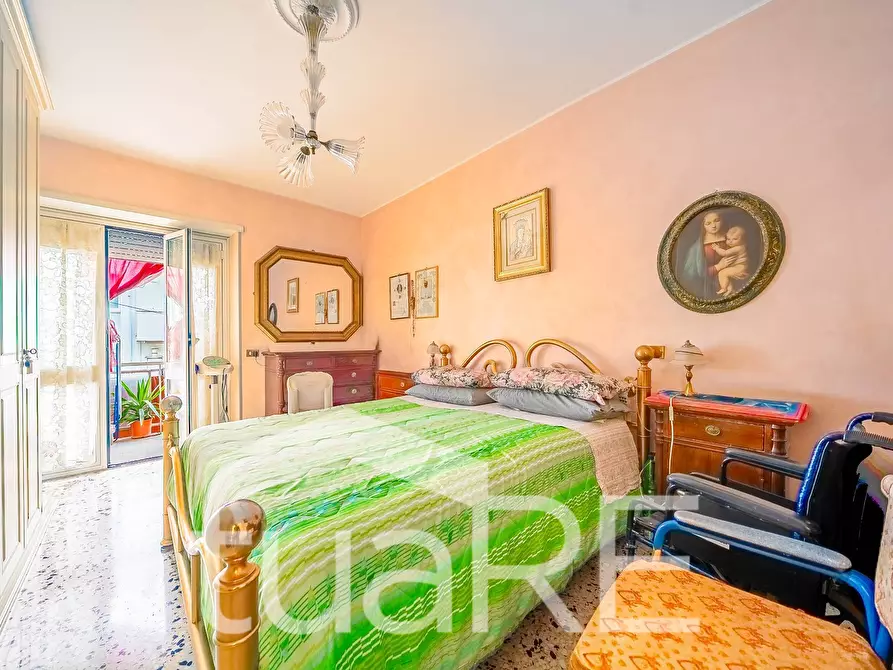 Immagine 4 di Appartamento in vendita  in Via Ariccia a Roma