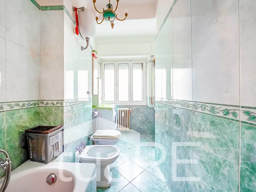 Immagine 11 di Appartamento in vendita  in Via Ariccia a Roma