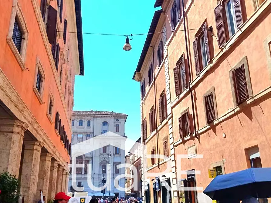 Immagine 9 di Appartamento in vendita  in Vicolo Della Campanella a Roma