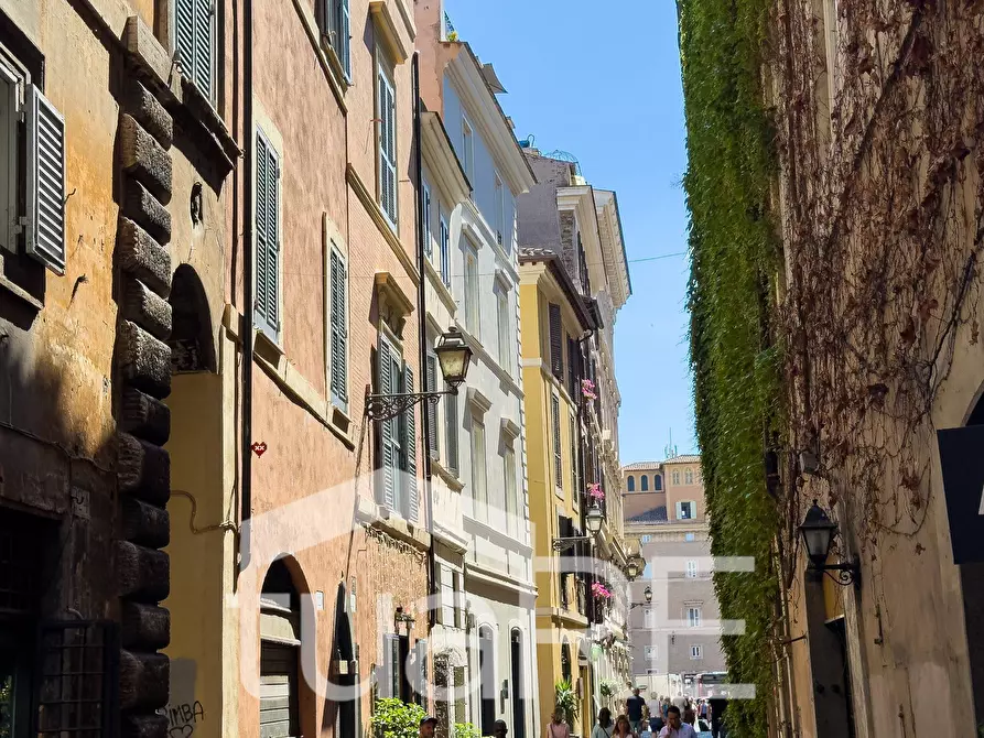 Immagine 16 di Appartamento in vendita  in Vicolo Della Campanella a Roma