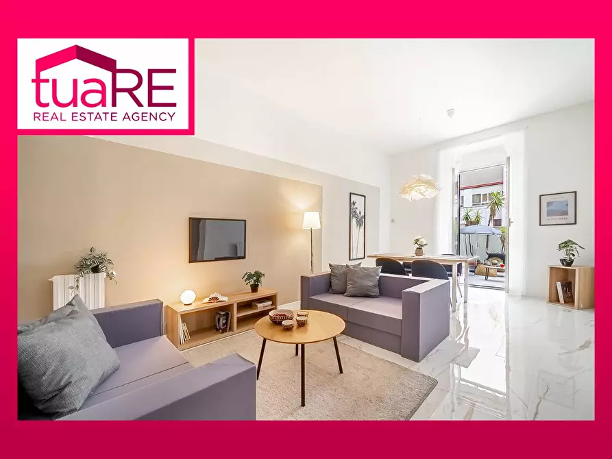 Immagine 1 di Appartamento in vendita  in Via Vicenza 12 a Roma