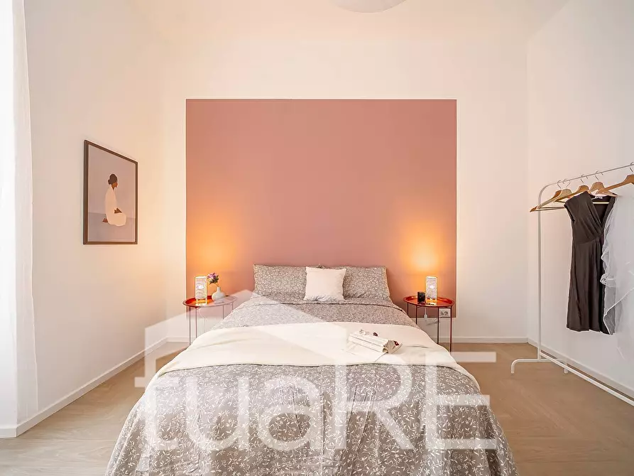 Immagine 10 di Appartamento in vendita  in Via Vicenza 12 a Roma