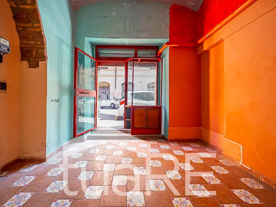 Immagine 2 di Negozio in vendita  in Via Tiburtina a Roma