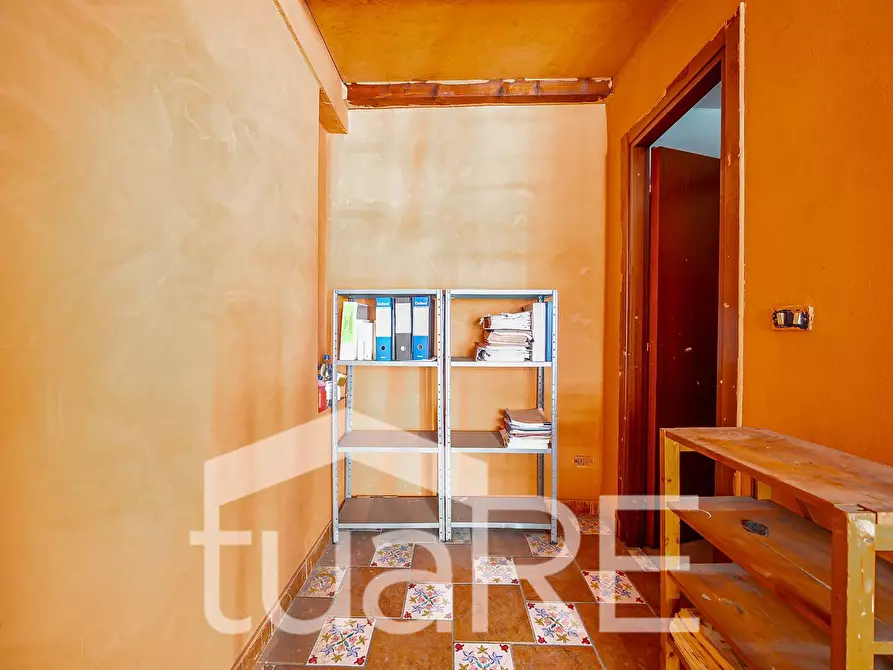 Immagine 8 di Negozio in vendita  in Via Tiburtina a Roma