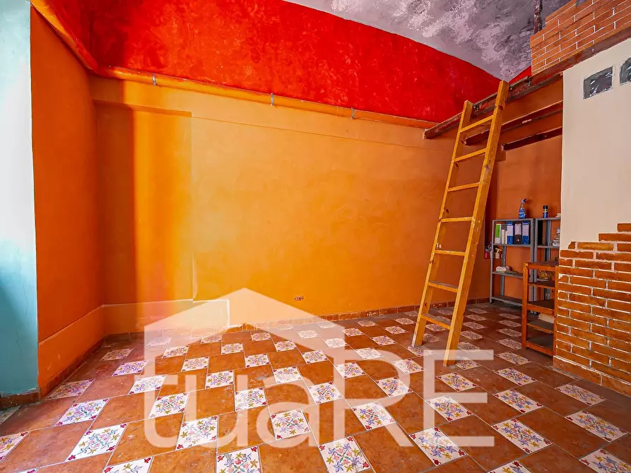 Immagine 14 di Negozio in vendita  in Via Tiburtina a Roma