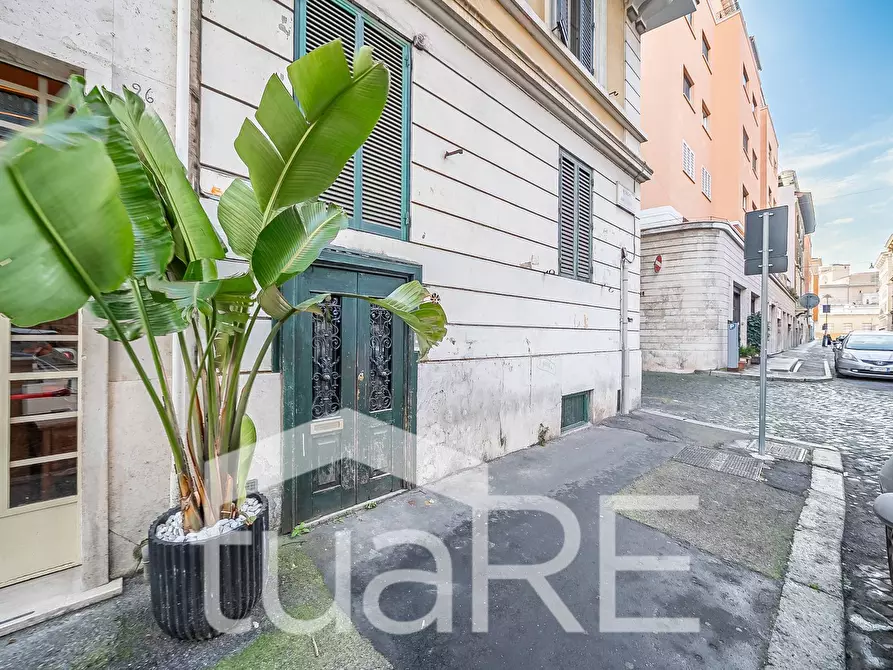 Immagine 10 di Appartamento in vendita  in Borgo Angelico a Roma