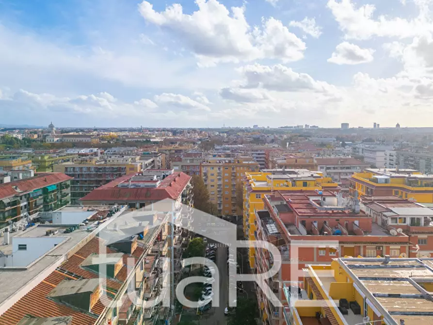 Immagine 6 di Appartamento in vendita  in Via Pietro Blaserna a Roma