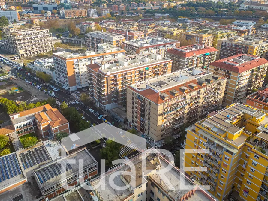 Immagine 9 di Appartamento in vendita  in Via Pietro Blaserna a Roma