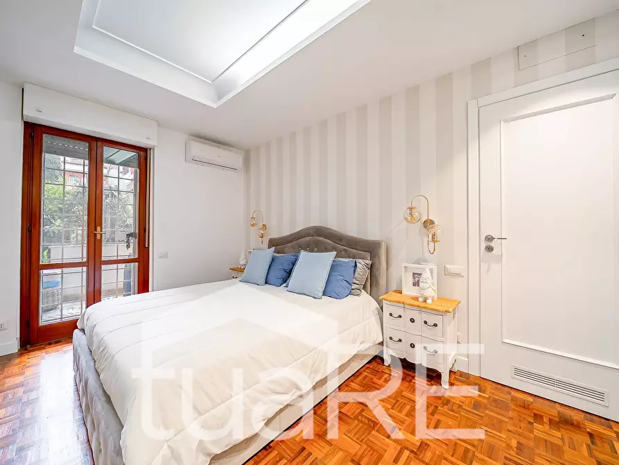 Immagine 5 di Appartamento in vendita  in Via Vittorio Ascoli a Roma