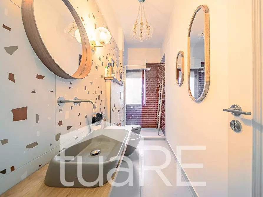 Immagine 7 di Appartamento in vendita  in Via Vittorio Ascoli a Roma