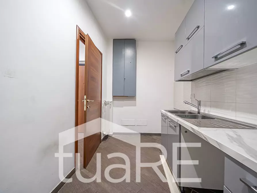 Immagine 9 di Villa in vendita  in Via Della Magliana a Roma