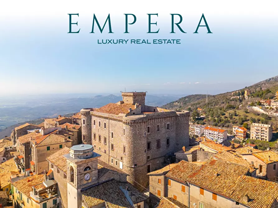 Immagine 1 di Palazzo in vendita  in VIA SANTA LUCIA a Casape