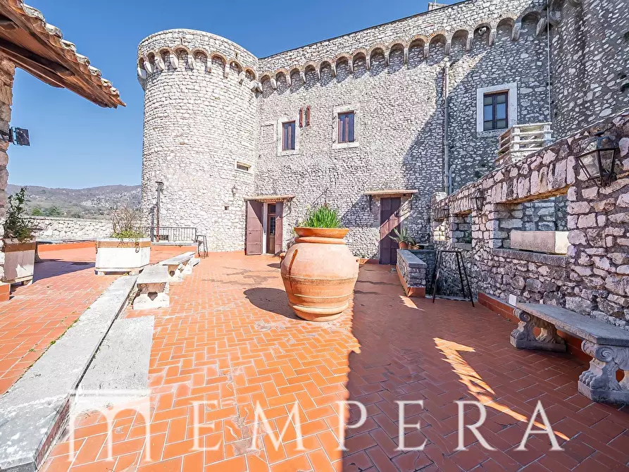 Immagine 17 di Palazzo in vendita  in VIA SANTA LUCIA a Casape