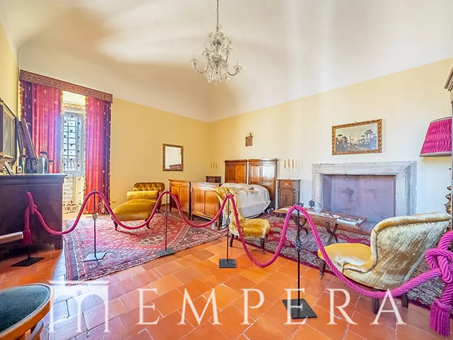 Immagine 25 di Palazzo in vendita  in VIA SANTA LUCIA a Casape