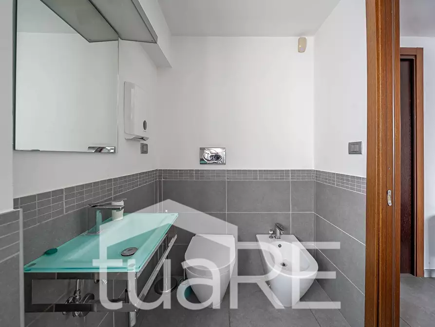 Immagine 9 di Attico in vendita  in Via Po a Roma