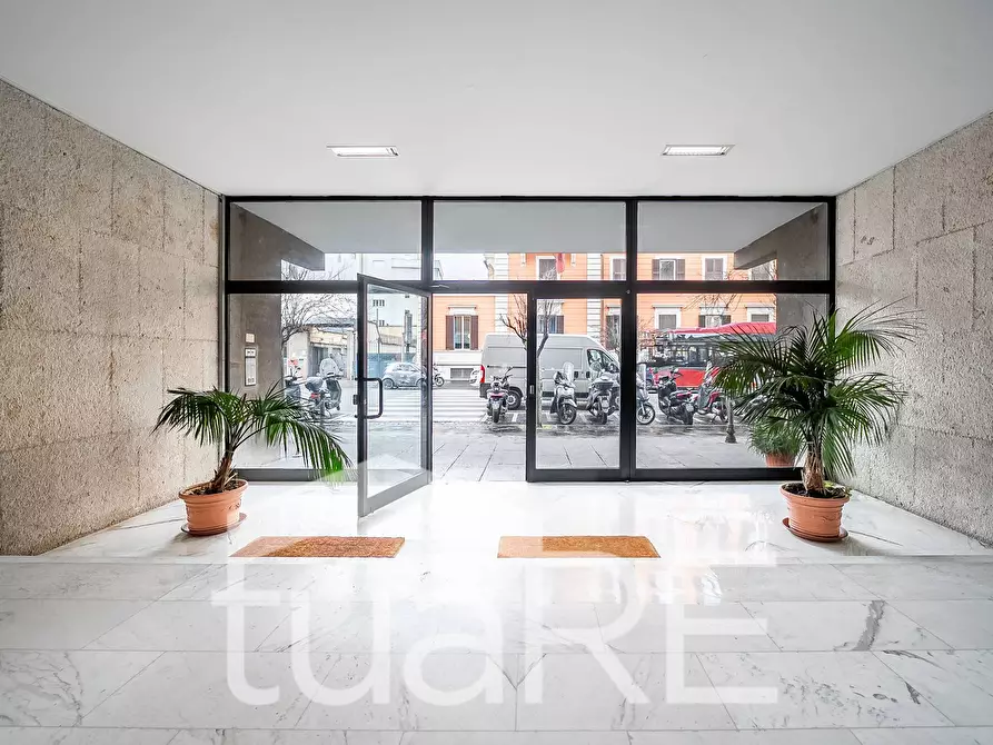 Immagine 24 di Attico in vendita  in Via Po a Roma