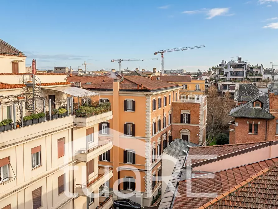 Immagine 28 di Attico in vendita  in Via Po a Roma