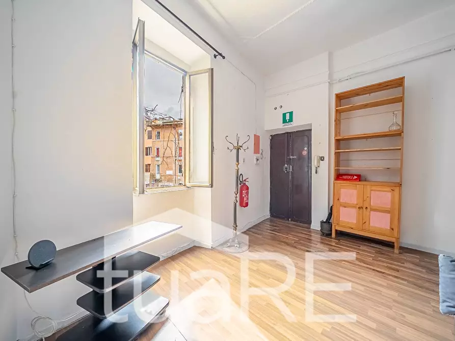 Immagine 6 di Appartamento in vendita  in Piazza Di San Giovanni Della Malva a Roma