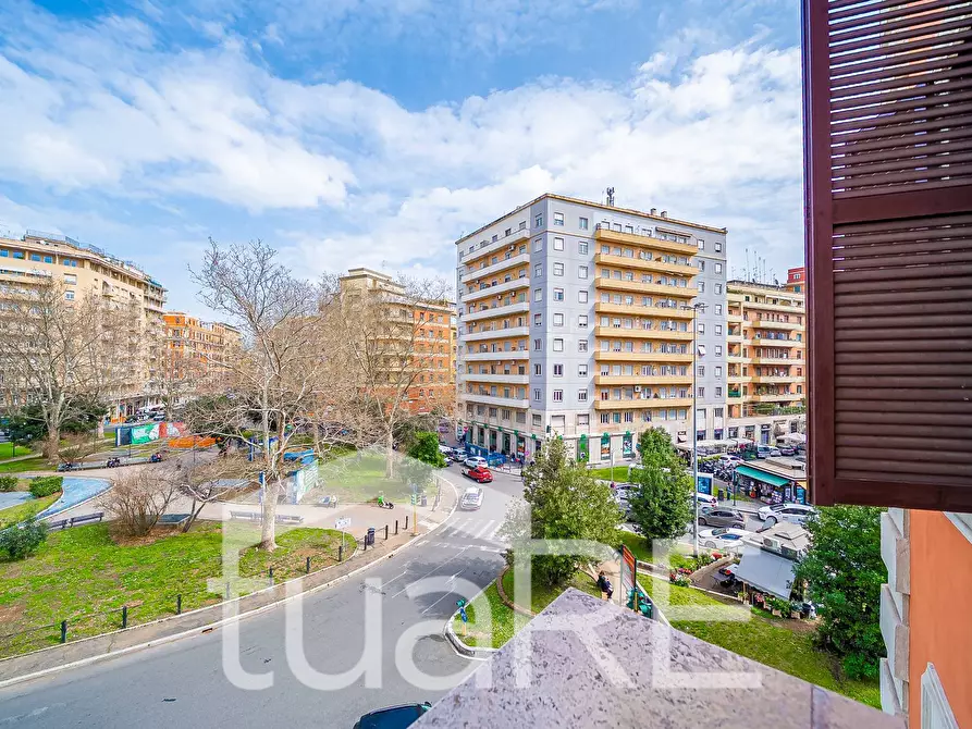 Immagine 16 di Appartamento in vendita  in Piazza Bologna a Roma