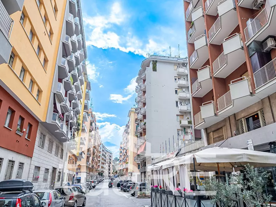Immagine 4 di Appartamento in vendita  in Via Cipro a Roma