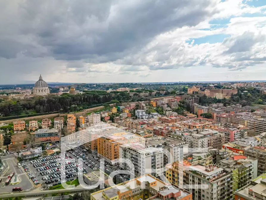 Immagine 9 di Appartamento in vendita  in Via Cipro a Roma