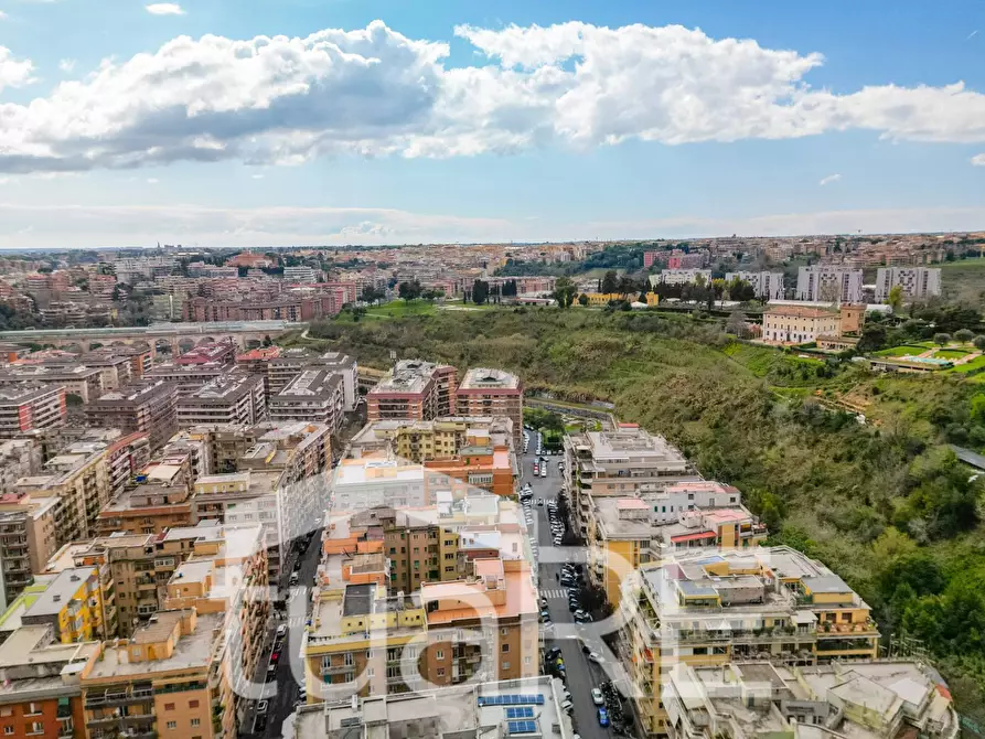 Immagine 12 di Appartamento in vendita  in Via Cipro a Roma