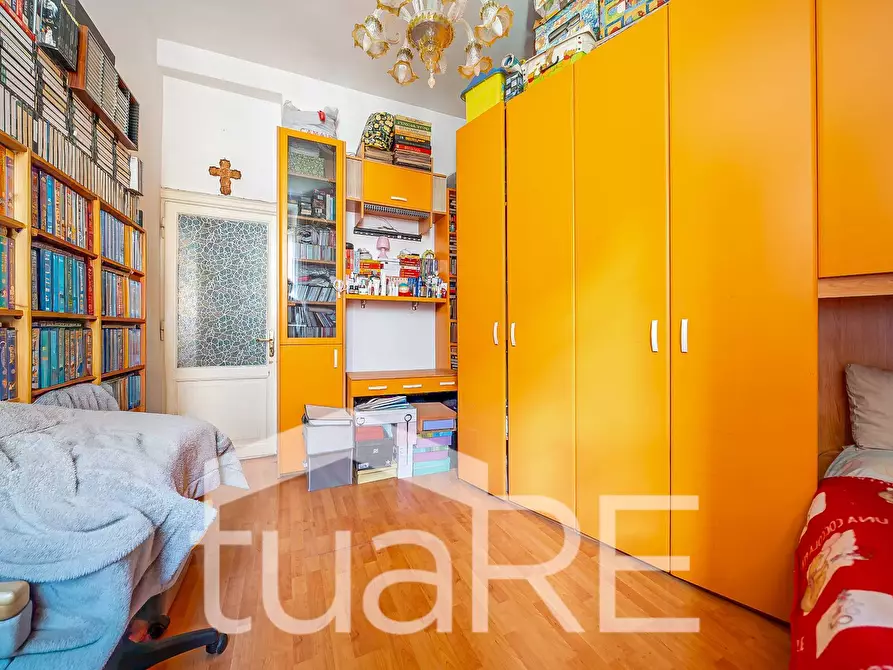 Immagine 8 di Appartamento in vendita  in Via Ettore Rolli a Roma