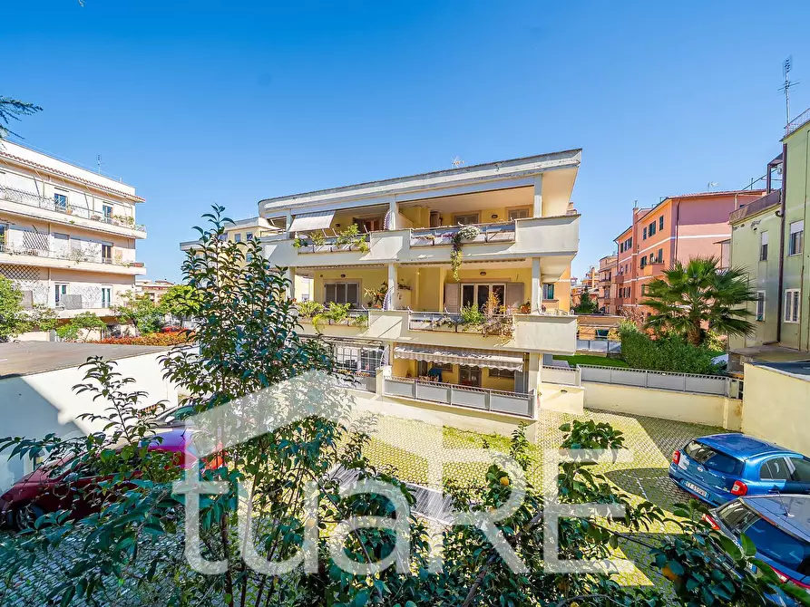 Immagine 11 di Appartamento in vendita  in Via Del Forte Boccea a Roma