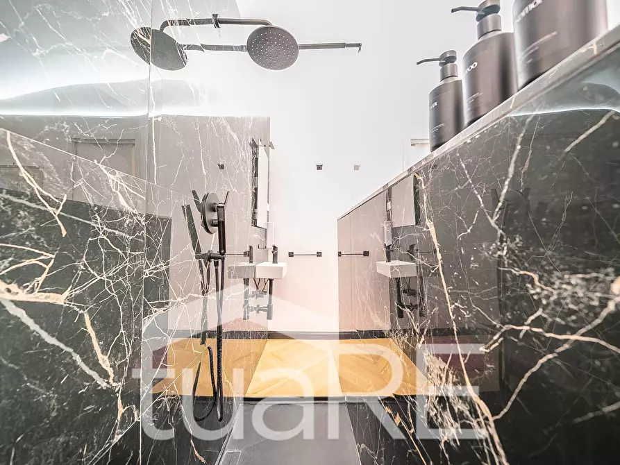 Immagine 9 di Appartamento in vendita  in Via Mocenigo a Roma