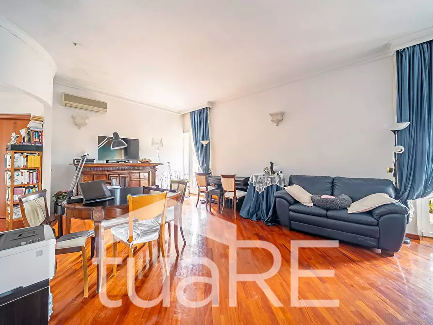 Immagine 2 di Attico in vendita  in Via Prospero Santacroce a Roma