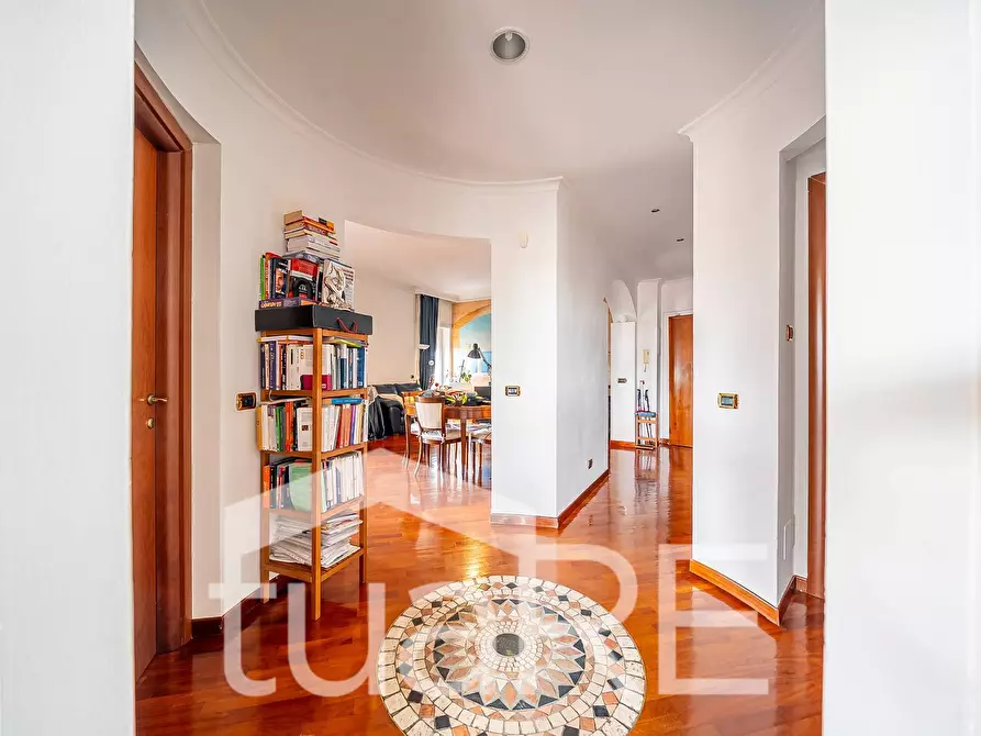 Immagine 9 di Attico in vendita  in Via Prospero Santacroce a Roma